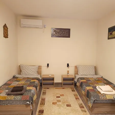 Guest house конна база ескус хорсес