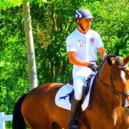 Gasthof конна база ескус хорсес 3*